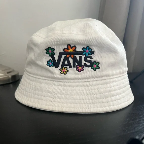 Vans Bucket Hat - Picture 1 of 6